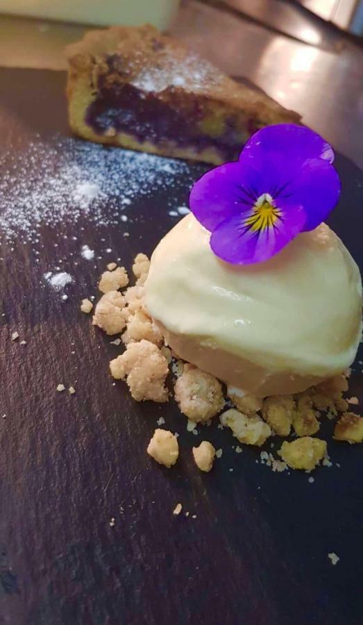ホテル The George At Nunney エクステリア 写真